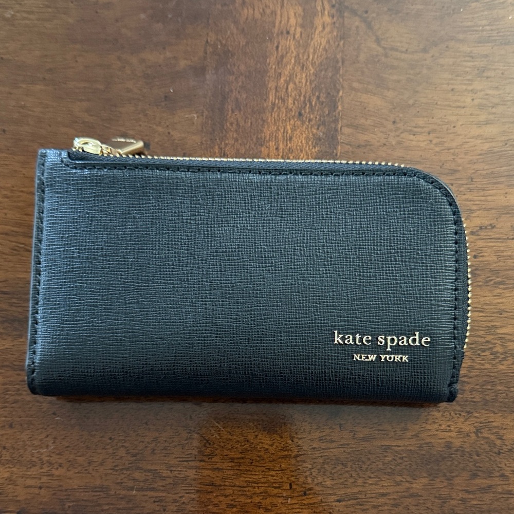 Brand New Kate Spade Devin Small Slim Bifold Wallet